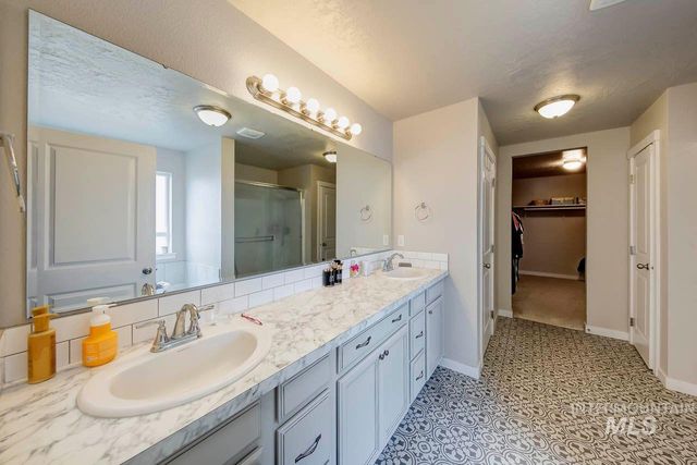 7652 E Lafayette Street, Nampa, ID 83687