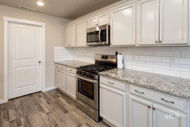 7652 E Lafayette Street, Nampa, ID 83687