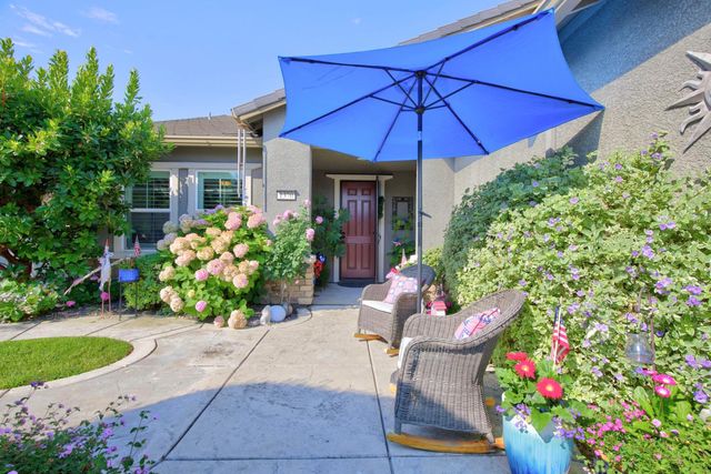 1370 Chestnut Hill Dr, Manteca, CA 95336