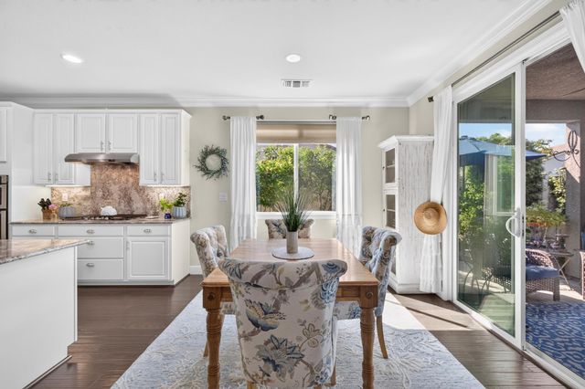 1370 Chestnut Hill Dr, Manteca, CA 95336