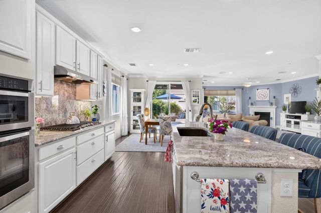 1370 Chestnut Hill Dr, Manteca, CA 95336