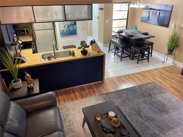 2571 CYPRUS DRIVE 1-104, Palm Harbor, FL 34684
