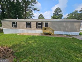 11 Poole Circle, Ellenwood, GA 30294
