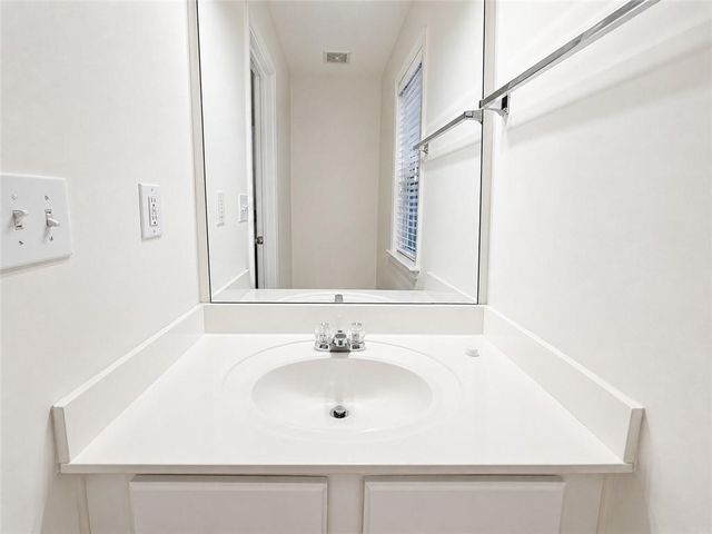 8835 Grappe Trace, Suwanee, GA 30024
