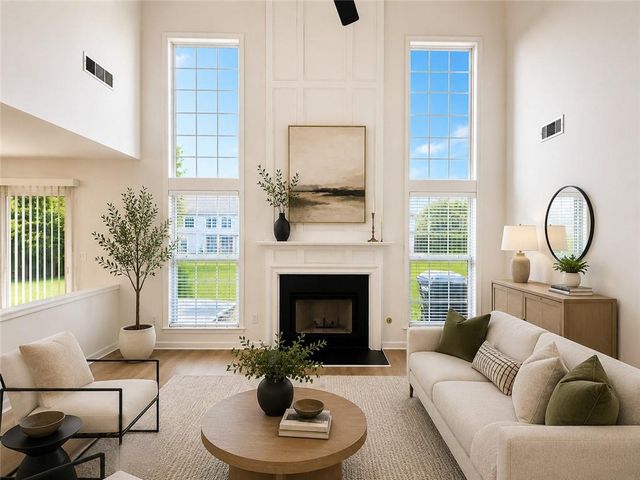 8835 Grappe Trace, Suwanee, GA 30024