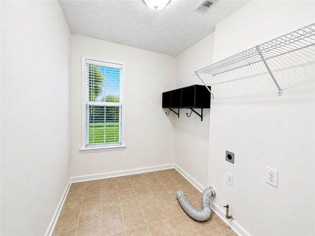 8835 Grappe Trace, Suwanee, GA 30024