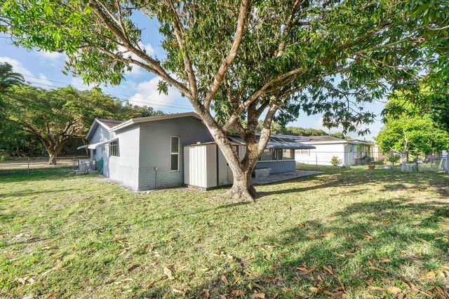 5020 SW 11th Street, Margate, FL 33068