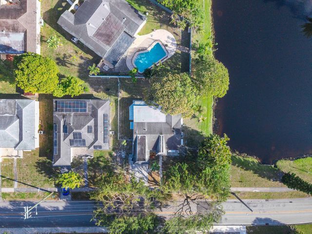 5020 SW 11th Street, Margate, FL 33068