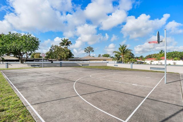 5020 SW 11th Street, Margate, FL 33068