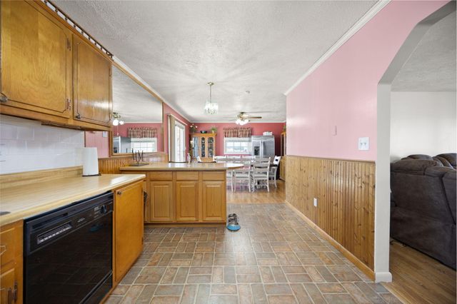 237 Magnolia Avenue, Somerset, KY 42503