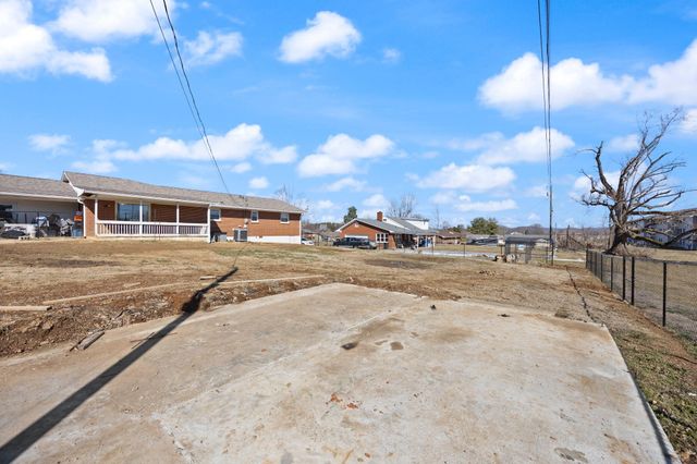 237 Magnolia Avenue, Somerset, KY 42503