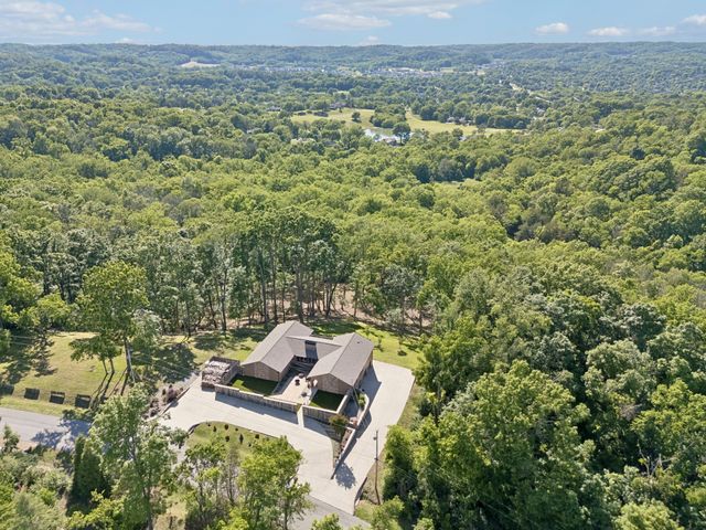 1119 Harpeth Ridge Rd, Franklin, TN 37069