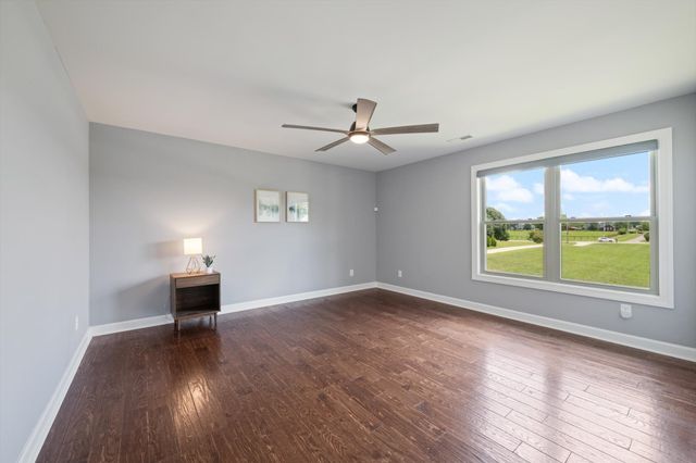 133 Greenfield Ln, Castalian Springs, TN 37031