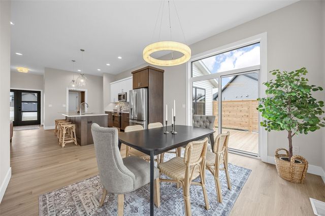 717 Pointer Circle, Center Point, IA 52213