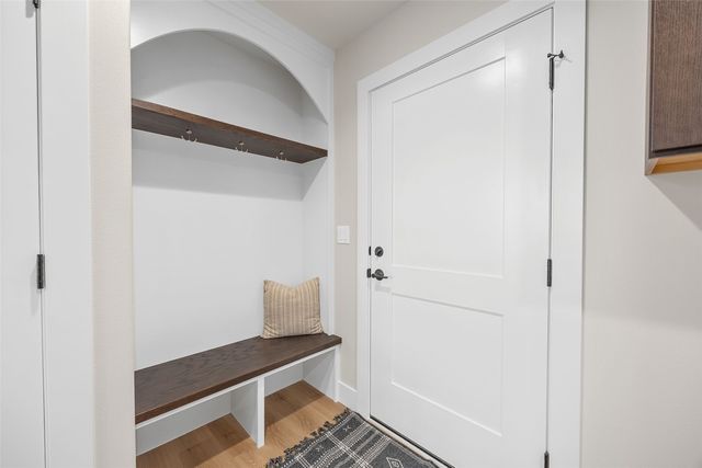 717 Pointer Circle, Center Point, IA 52213