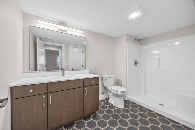 717 Pointer Circle, Center Point, IA 52213