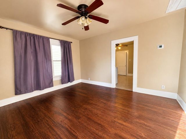 807 S Elm ST, Georgetown, TX 78626