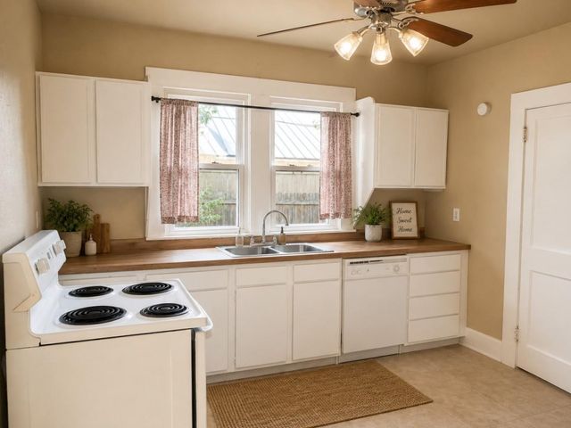 807 S Elm ST, Georgetown, TX 78626