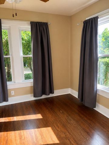 807 S Elm ST, Georgetown, TX 78626