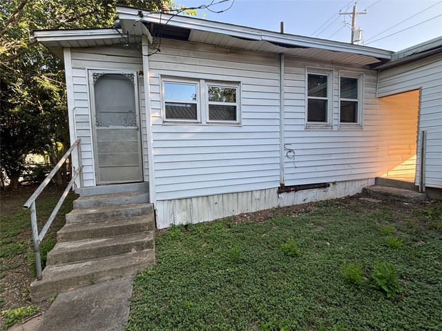 807 S Elm ST, Georgetown, TX 78626