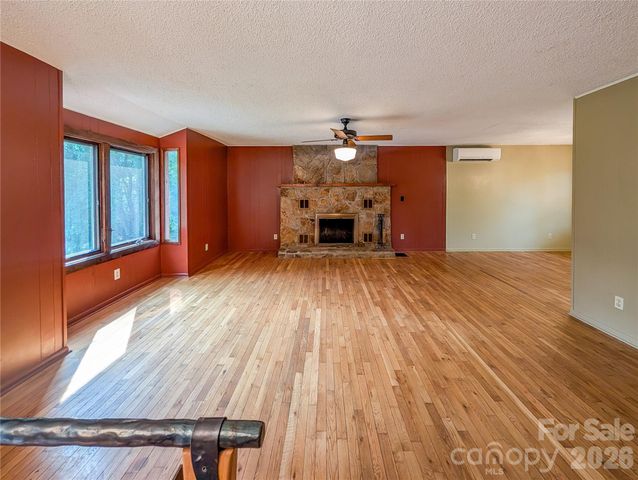 328 Wooded Valley Lane, Burnsville, NC 28714