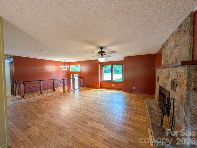 328 Wooded Valley Lane, Burnsville, NC 28714