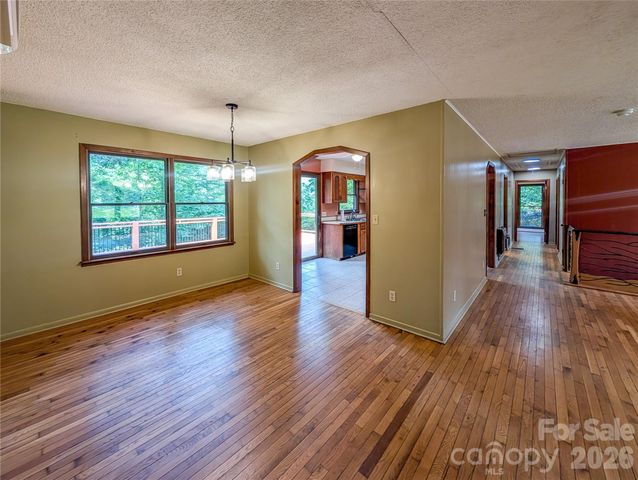 328 Wooded Valley Lane, Burnsville, NC 28714