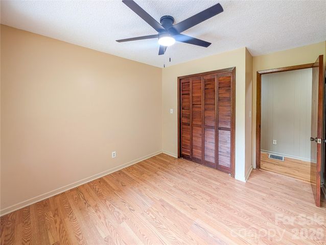 328 Wooded Valley Lane, Burnsville, NC 28714