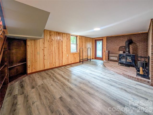 328 Wooded Valley Lane, Burnsville, NC 28714