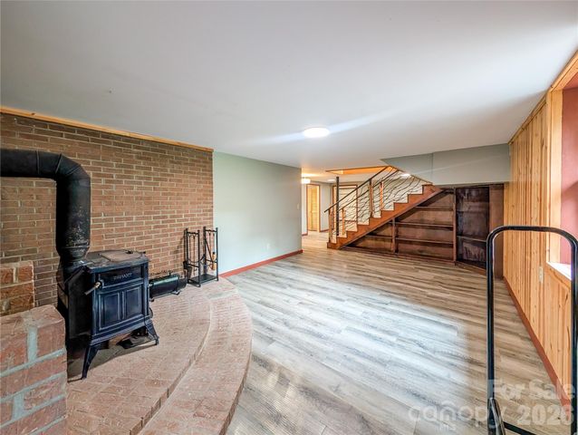 328 Wooded Valley Lane, Burnsville, NC 28714