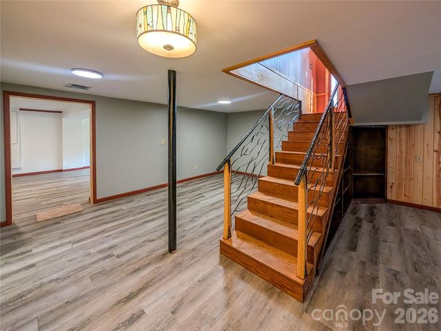 328 Wooded Valley Lane, Burnsville, NC 28714