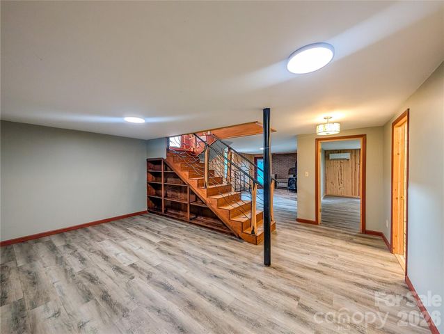 328 Wooded Valley Lane, Burnsville, NC 28714