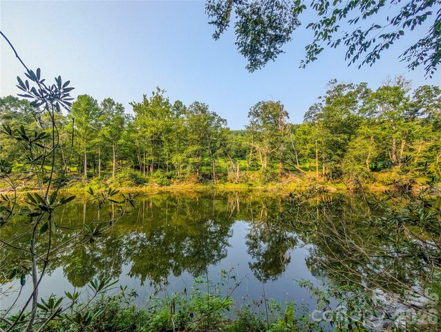 328 Wooded Valley Lane, Burnsville, NC 28714