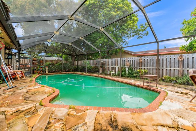 4941 NW 83rd Avenue, Lauderhill, FL 33351