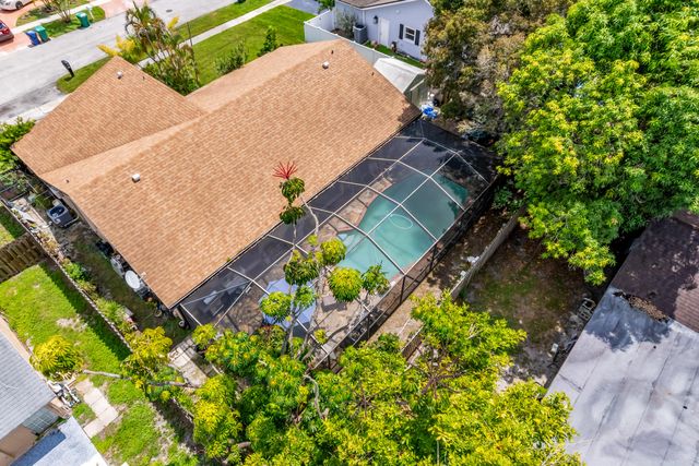 4941 NW 83rd Avenue, Lauderhill, FL 33351