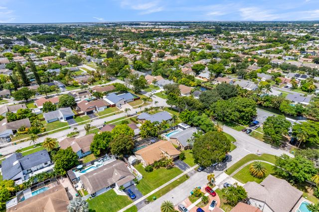 4941 NW 83rd Avenue, Lauderhill, FL 33351