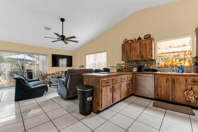 4941 NW 83rd Avenue, Lauderhill, FL 33351