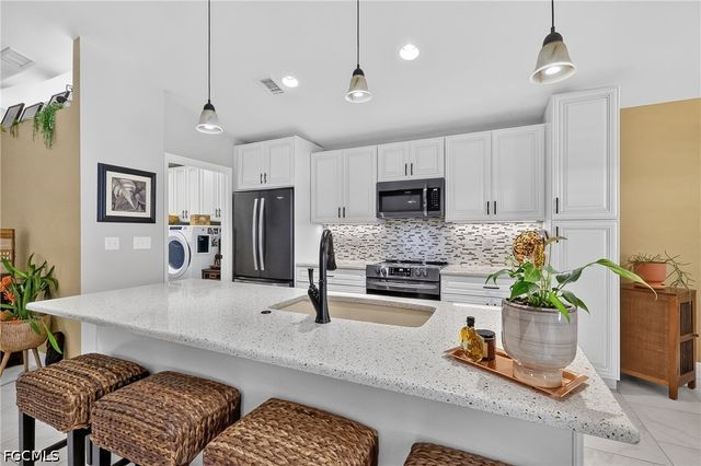 14066 Castle Hill WAY, Fort Myers, FL 33919