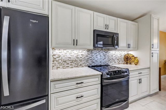 14066 Castle Hill WAY, Fort Myers, FL 33919