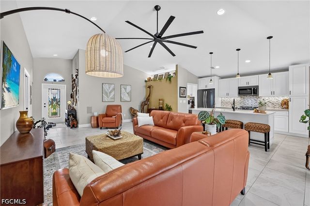 14066 Castle Hill WAY, Fort Myers, FL 33919