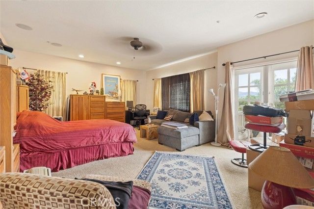 2 Via Terracaleta, Laguna Hills, CA 92679