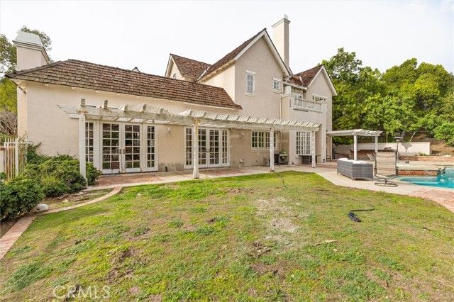 2 Via Terracaleta, Laguna Hills, CA 92679