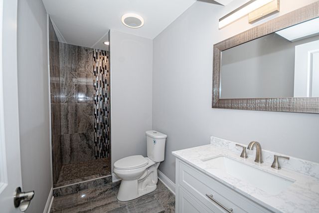 55 W 77th Place, Chicago, IL 60620
