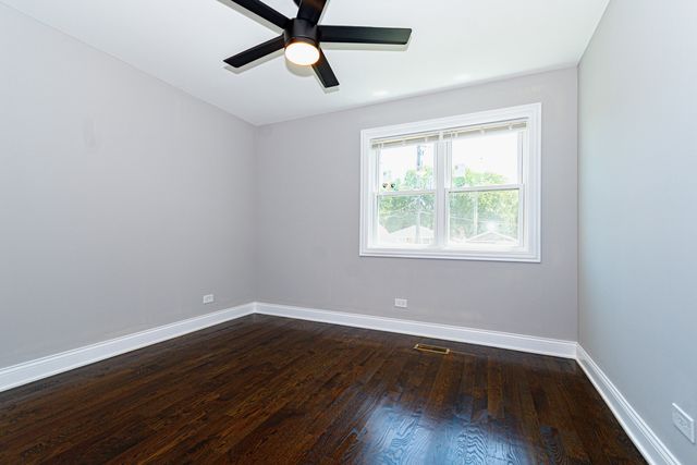 55 W 77th Place, Chicago, IL 60620