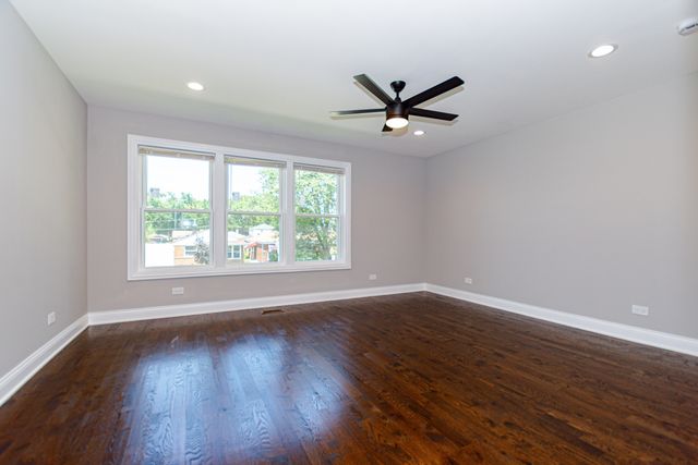 55 W 77th Place, Chicago, IL 60620