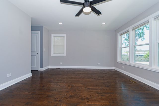 55 W 77th Place, Chicago, IL 60620