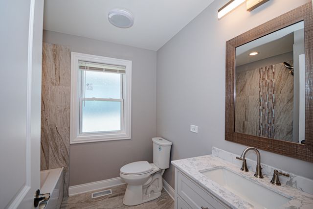 55 W 77th Place, Chicago, IL 60620