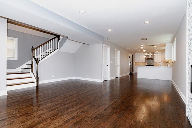 55 W 77th Place, Chicago, IL 60620