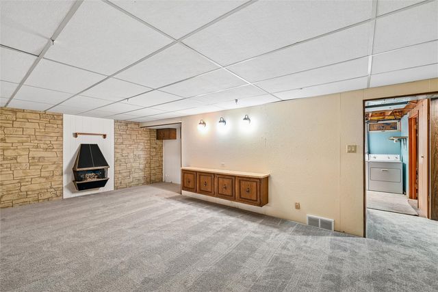 125 Leroy Street SW, Cedar Rapids, IA 52404
