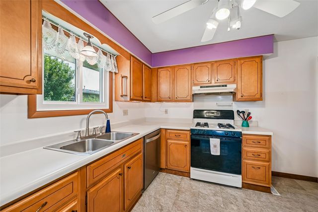 125 Leroy Street SW, Cedar Rapids, IA 52404